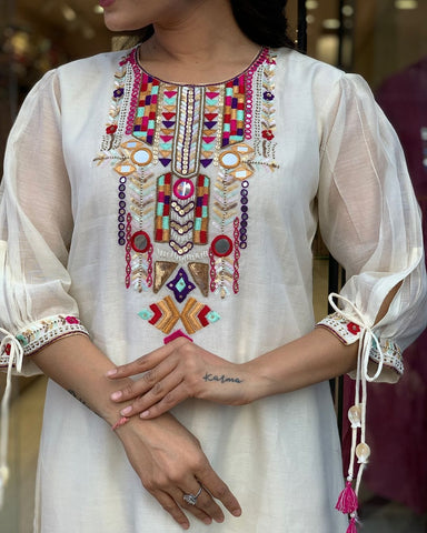kurta Ivory White Embroidered Kurta Set