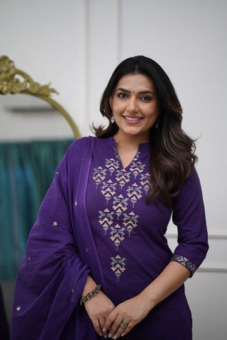 Kurta A-Line kurta set with Cotton Plazzo & Malmal Dupatta with  embroidery work