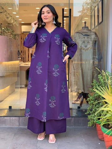 Elegant Plum Kurta Set with Floral Motifs